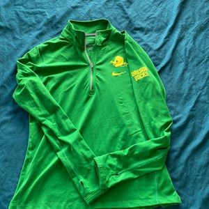 Nike Women’s Quarter zip running top. Oregon Ducks